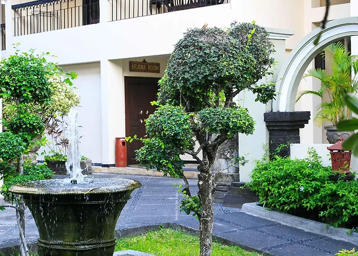 Paradiso Hotel 3*